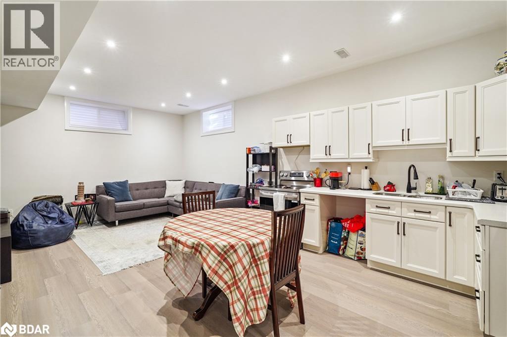 68 Walmer Road, Richmond Hill, Ontario  L4C 3X1 - Photo 15 - 40784826