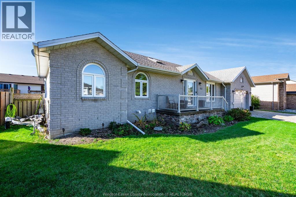 1631 CHERRYWOOD DRIVE, lakeshore, Ontario