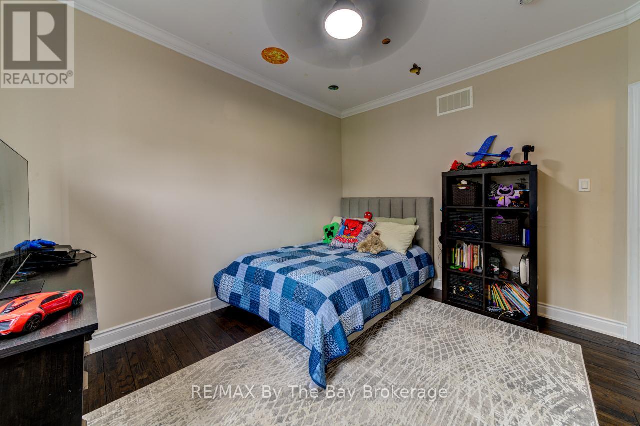 287 Robinson Road, Wasaga Beach, Ontario  L9Z 3A3 - Photo 24 - S12497572