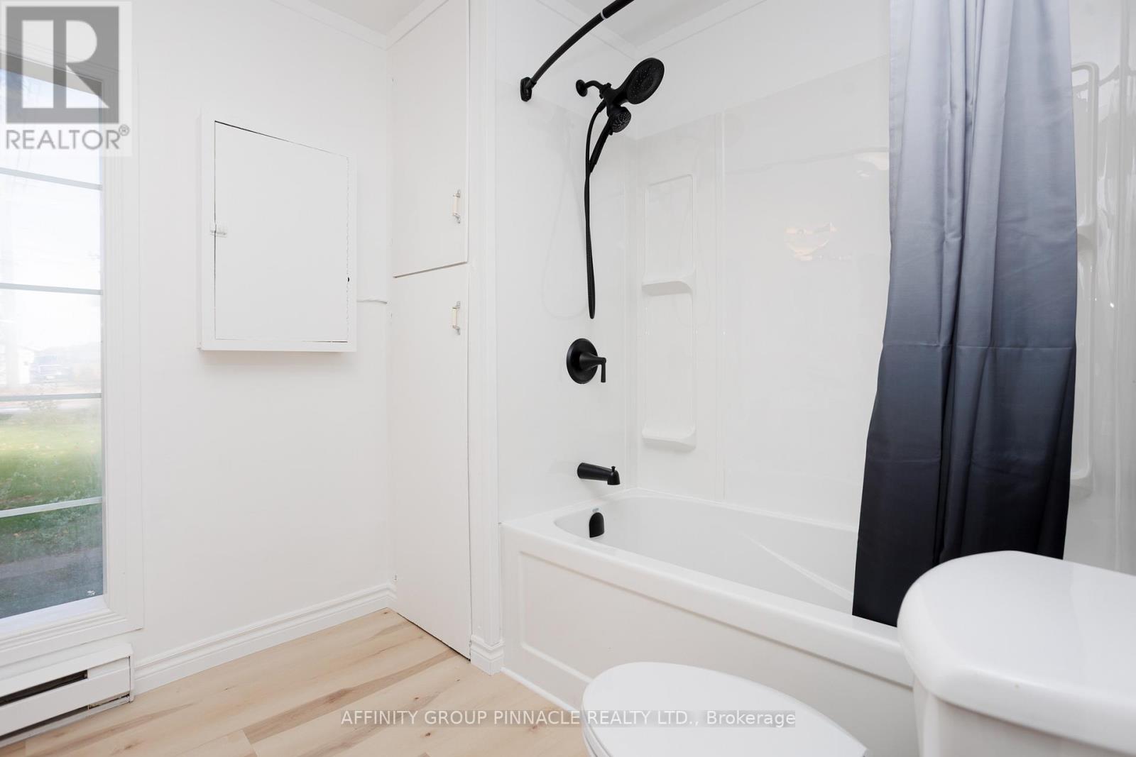 187 King Street W, Brock, Ontario  L0K 1A0 - Photo 24 - N12497596