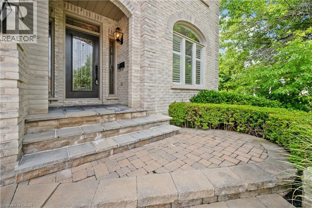 2531 Hogan Court, Burlington, Ontario  L7M 4T5 - Photo 3 - 40750294