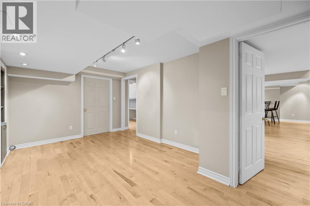 2531 Hogan Court, Burlington, Ontario  L7M 4T5 - Photo 34 - 40750294