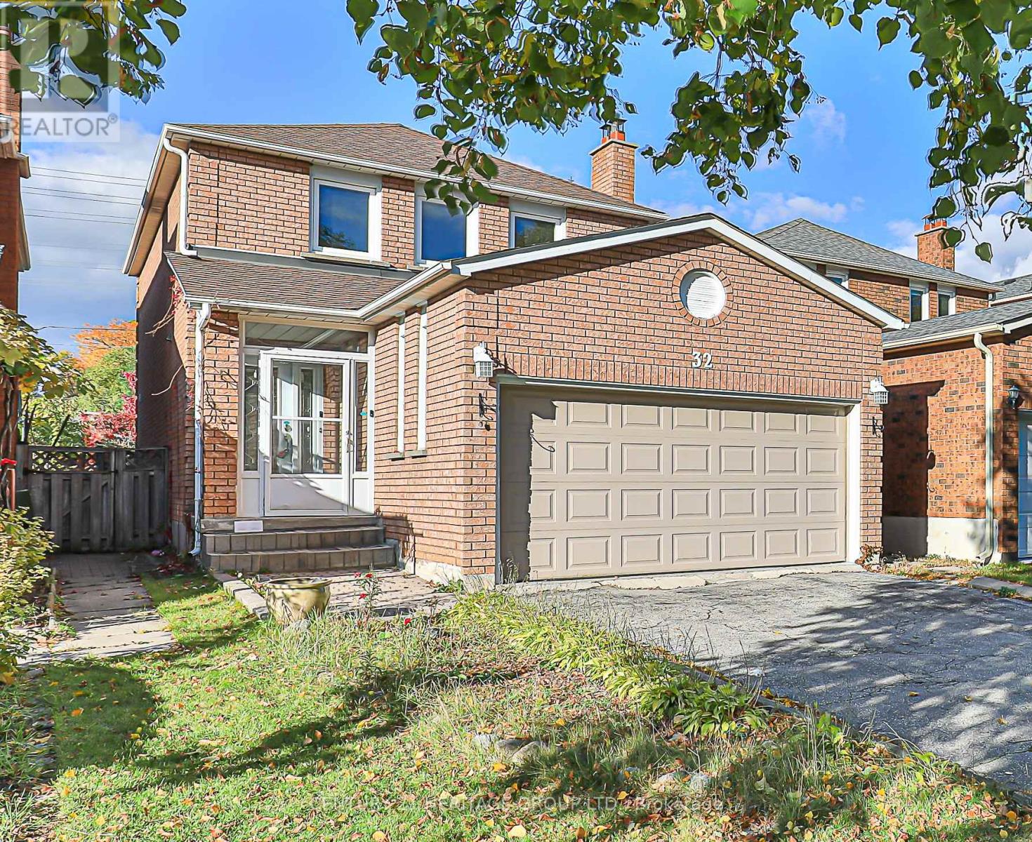 32 MOUNTFIELD CRESCENT, Vaughan, Ontario