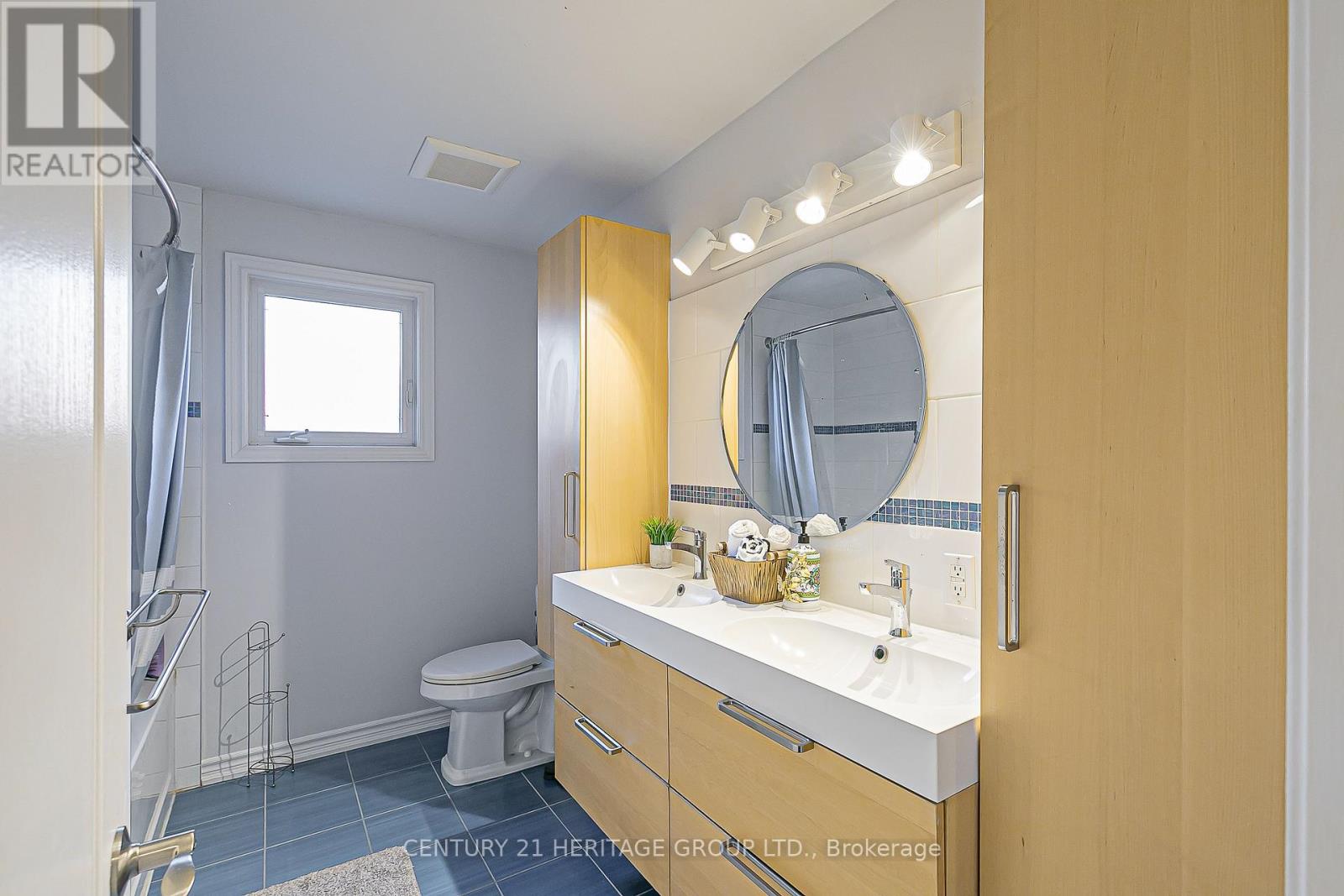 32 Mountfield Crescent, Vaughan, Ontario  L4J 7E8 - Photo 17 - N12494038