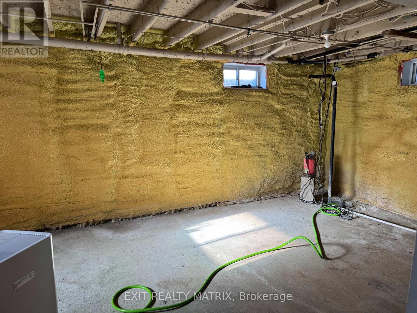 19113 Murray Street, North Glengarry, Ontario  K0C 1J0 - Photo 12 - X12497566