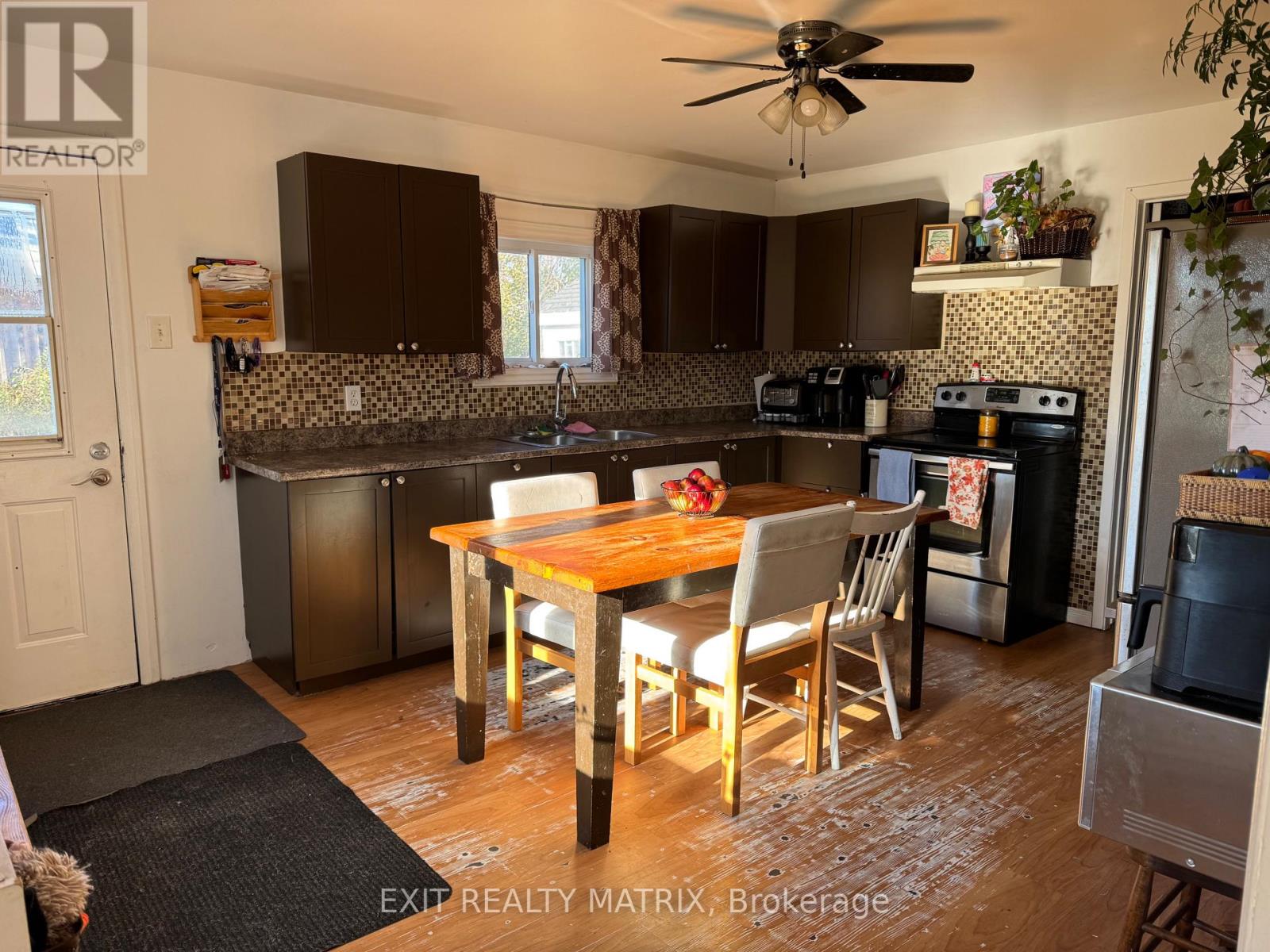 19113 Murray Street, North Glengarry, Ontario  K0C 1J0 - Photo 3 - X12497566