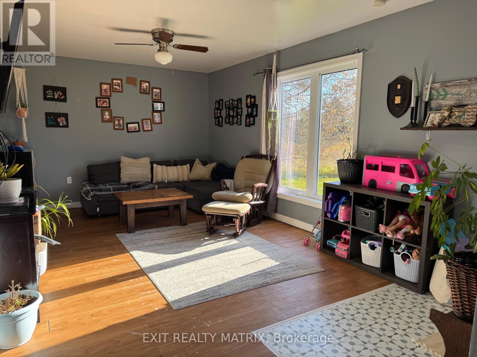 19113 Murray Street, North Glengarry, Ontario  K0C 1J0 - Photo 4 - X12497566