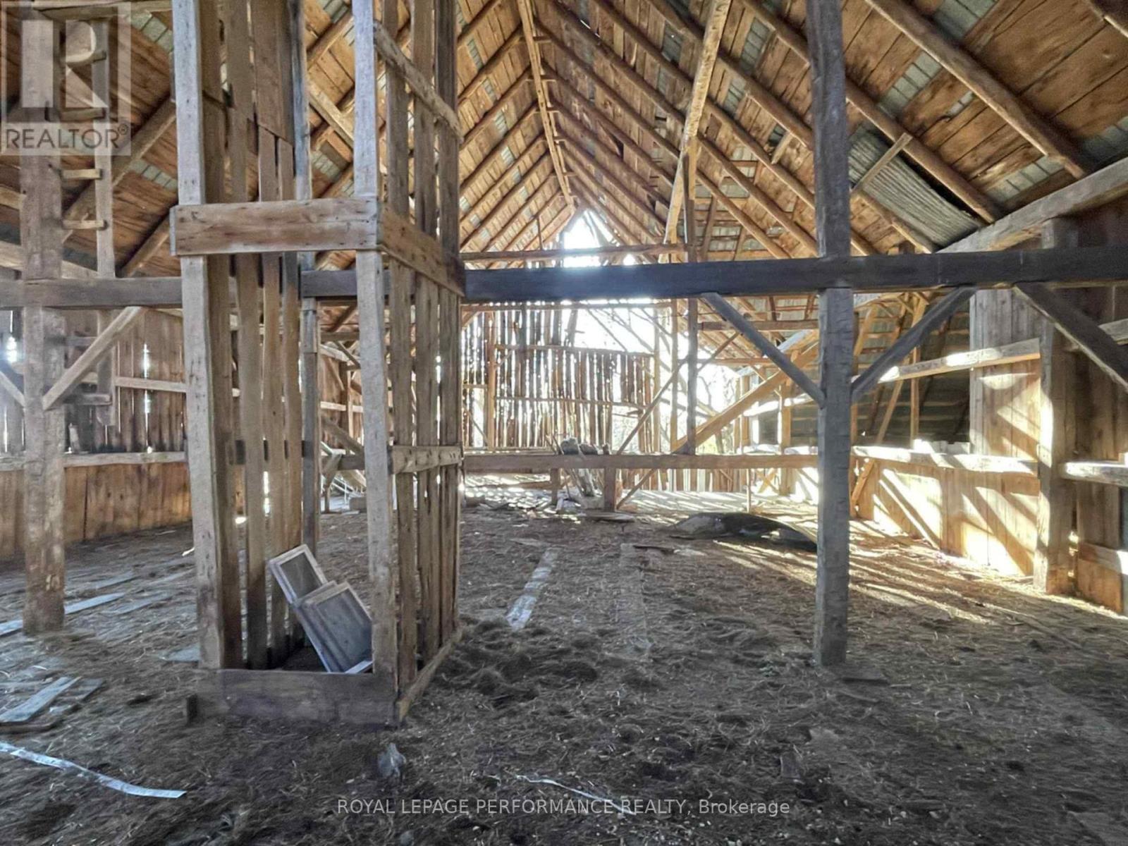 15240 Concession 6-7 Road, North Stormont, Ontario  K0C 1G0 - Photo 10 - X12497632