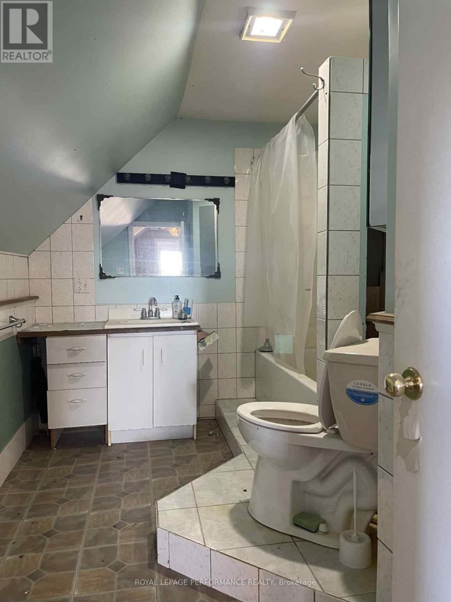 15240 Concession 6-7 Road, North Stormont, Ontario  K0C 1G0 - Photo 8 - X12497632