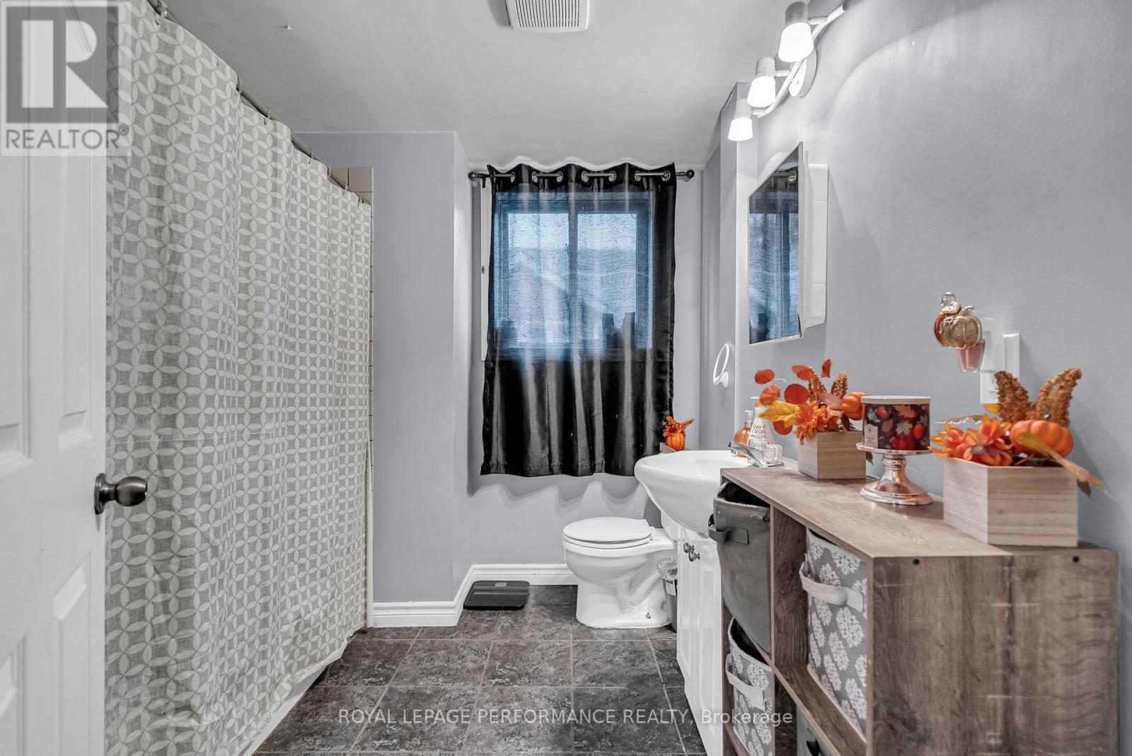 23 Lefebvre Avenue, Cornwall, Ontario  K6H 5G3 - Photo 11 - X12497874