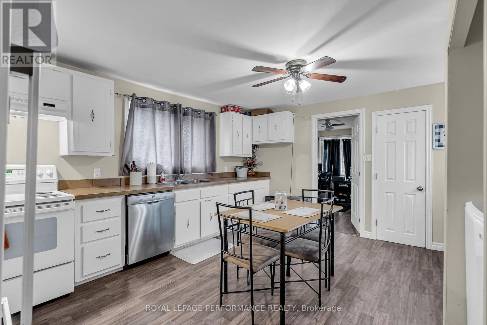 23 Lefebvre Avenue, Cornwall, Ontario  K6H 5G3 - Photo 12 - X12497874