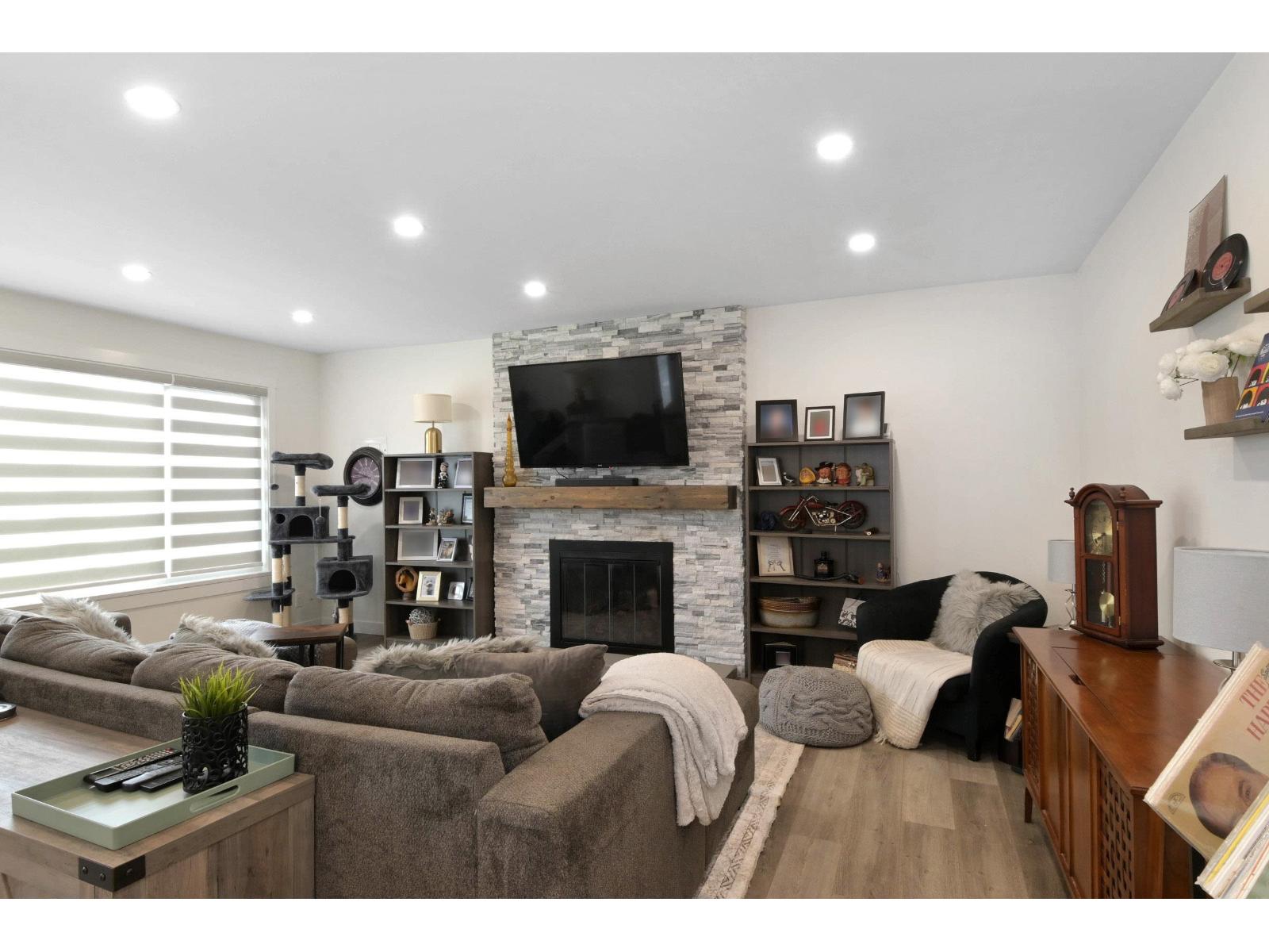 11852 85a Avenue, Delta, British Columbia  V4C 2V6 - Photo 4 - R3057043