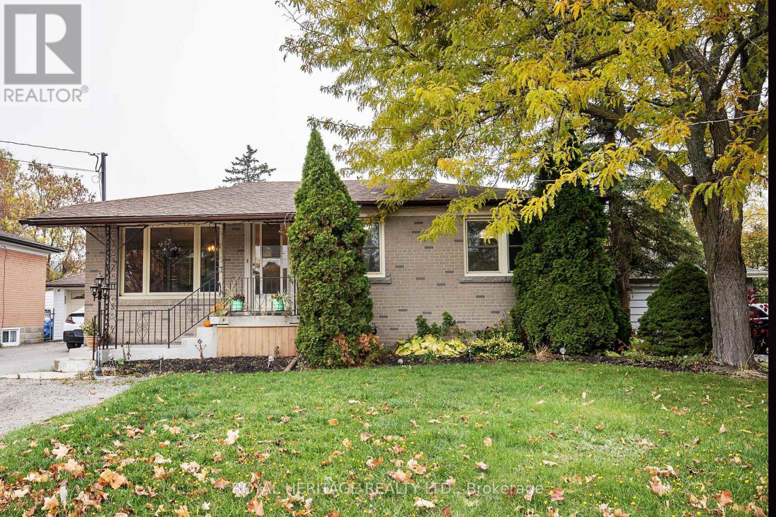 111 ADELAIDE STREET N, Kawartha Lakes, Ontario