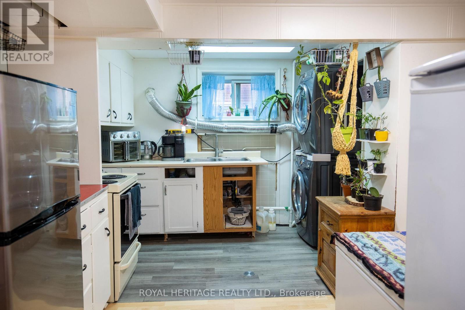 111 Adelaide Street N, Kawartha Lakes, Ontario  K9V 4L9 - Photo 23 - X12497212