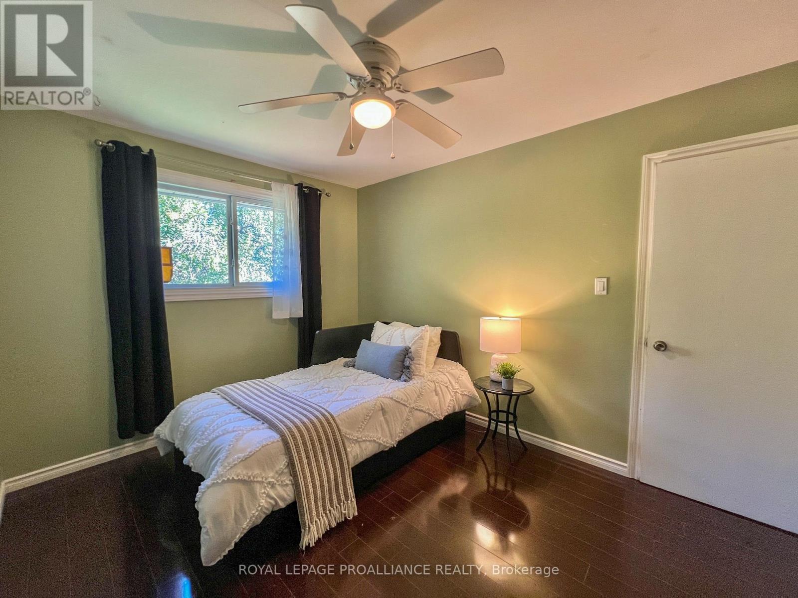 157 Singleton Drive, Belleville (Belleville Ward), Ontario  K8N 5H4 - Photo 13 - X12497720