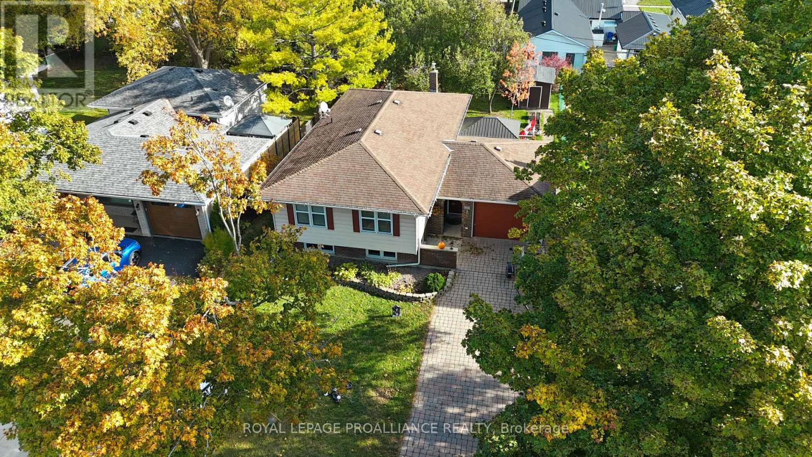 157 Singleton Drive, Belleville (Belleville Ward), Ontario  K8N 5H4 - Photo 2 - X12497720