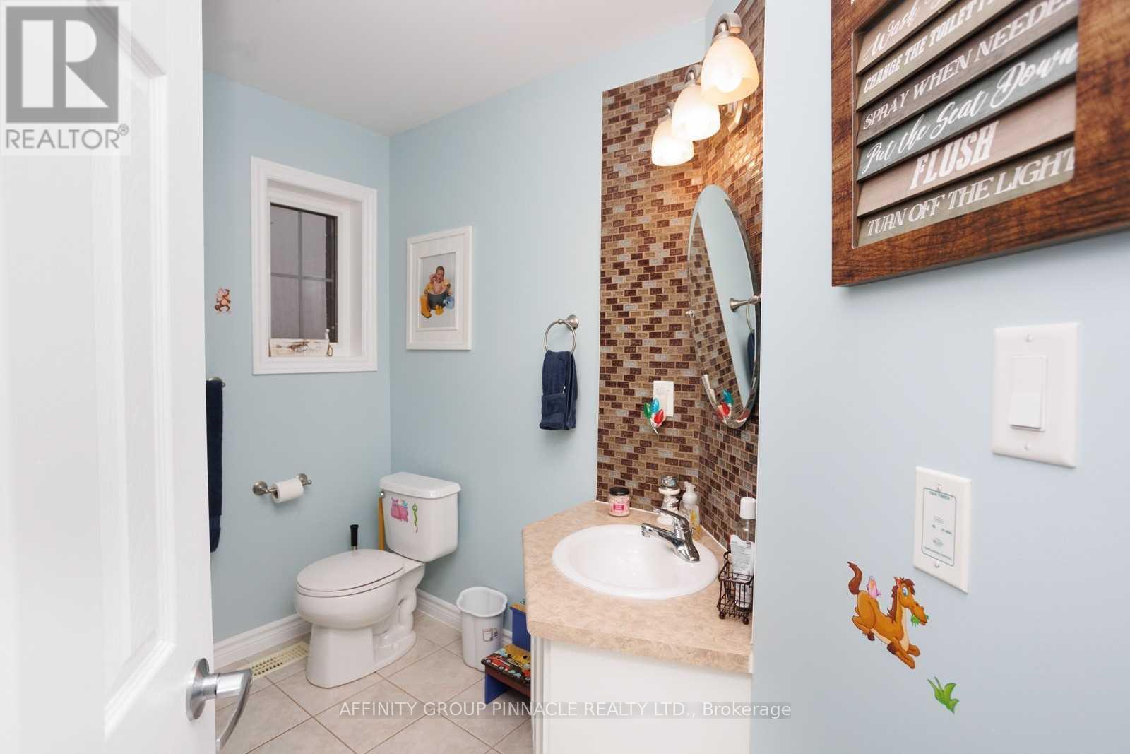 20 Ellis Crescent, Kawartha Lakes (Lindsay), Ontario  K9V 0A5 - Photo 15 - X12497748