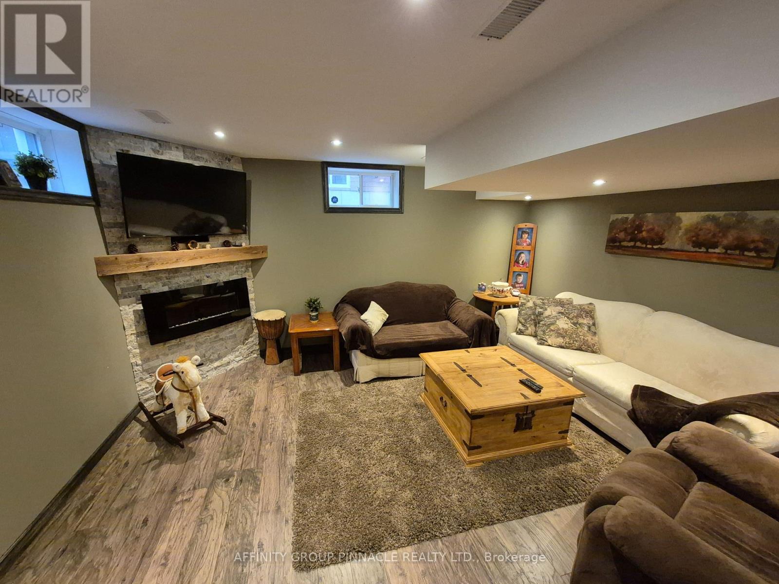 20 Ellis Crescent, Kawartha Lakes (Lindsay), Ontario  K9V 0A5 - Photo 23 - X12497748