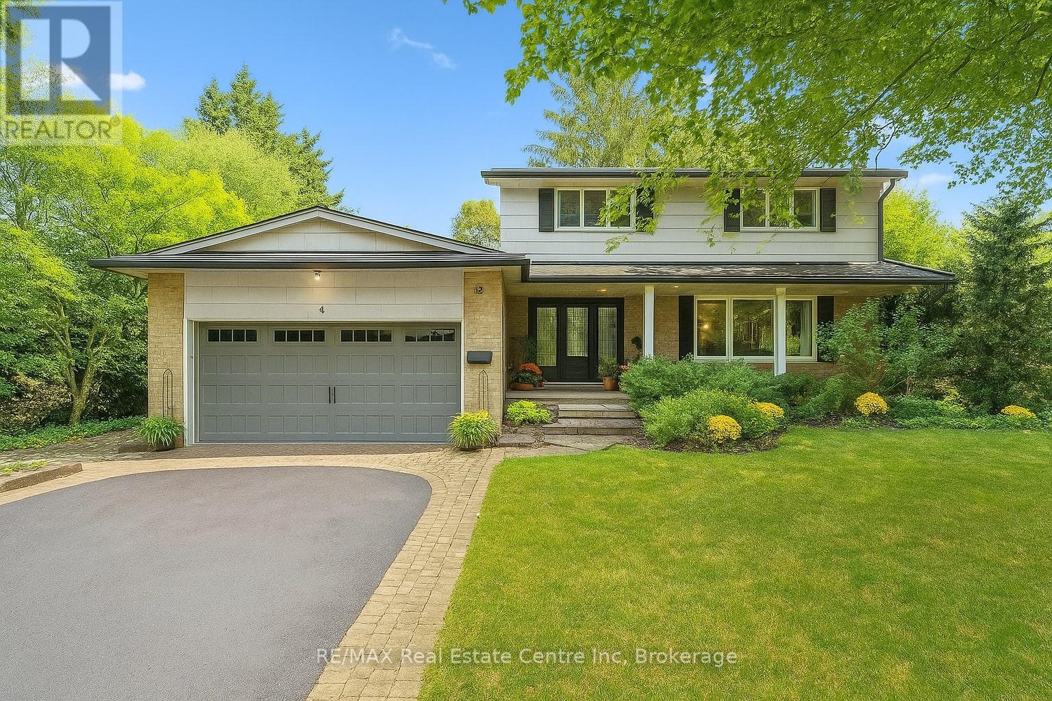 4 BERKLEY PLACE, Guelph, Ontario