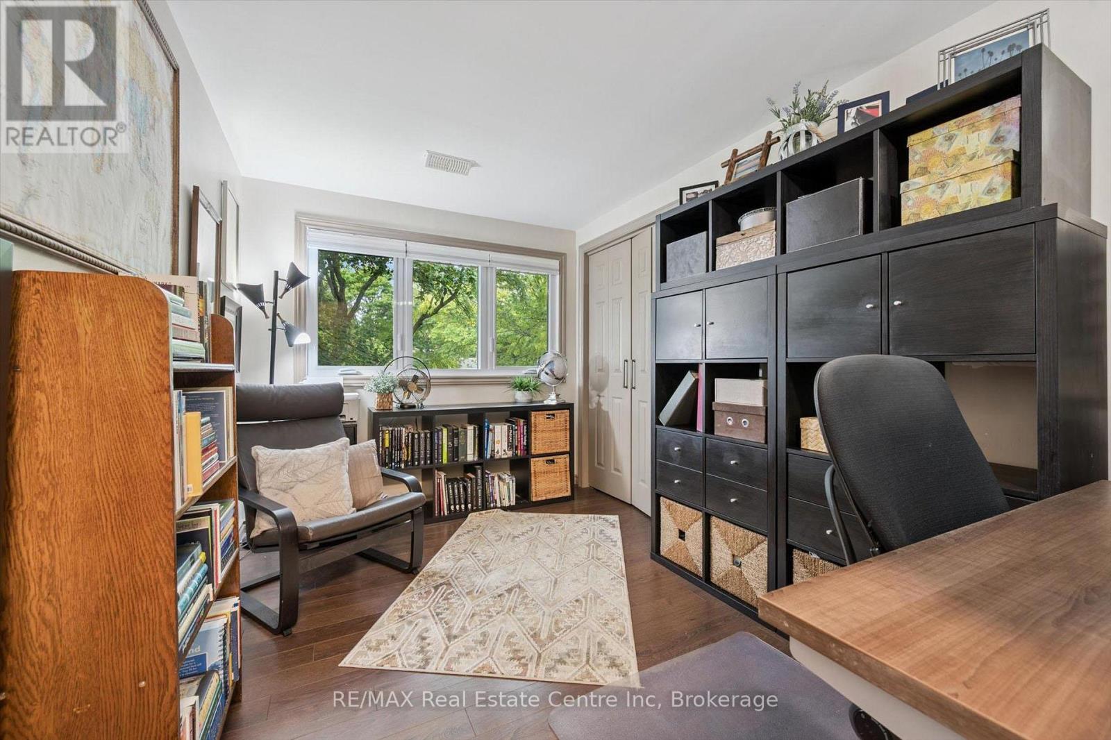 4 Berkley Place, Guelph, Ontario  N1E 1E6 - Photo 19 - X12497224