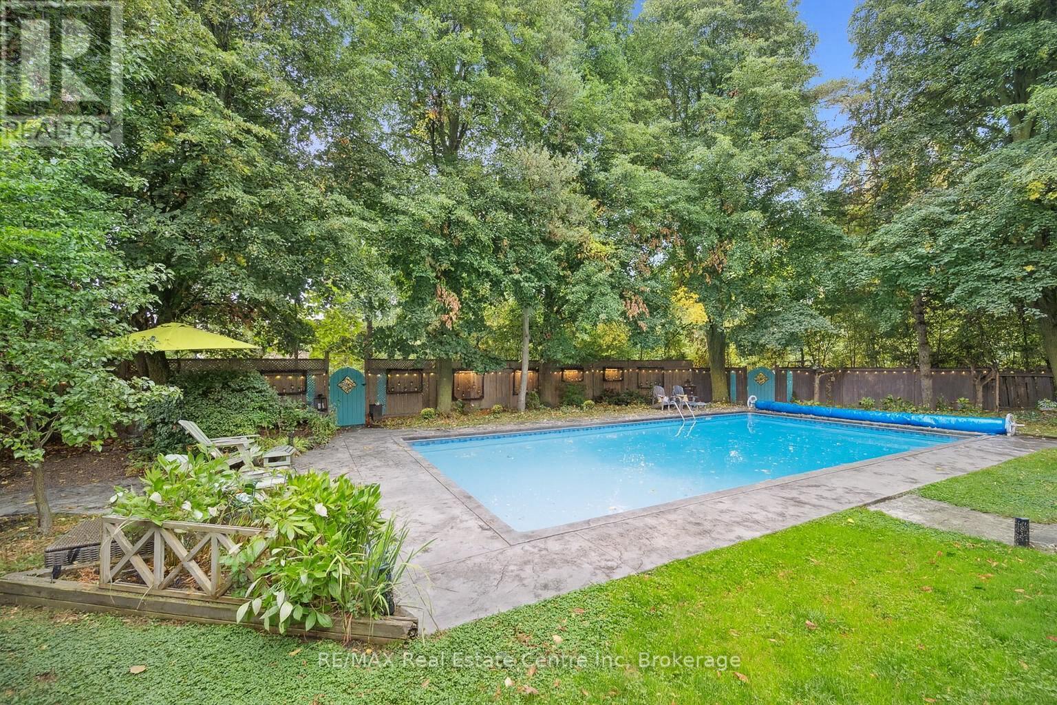 4 Berkley Place, Guelph, Ontario  N1E 1E6 - Photo 23 - X12497224