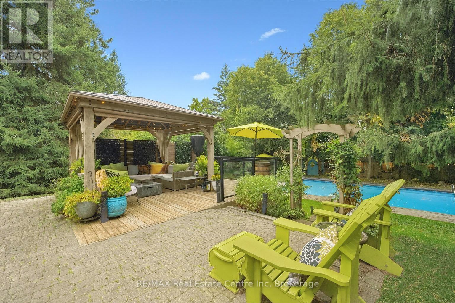 4 Berkley Place, Guelph, Ontario  N1E 1E6 - Photo 27 - X12497224