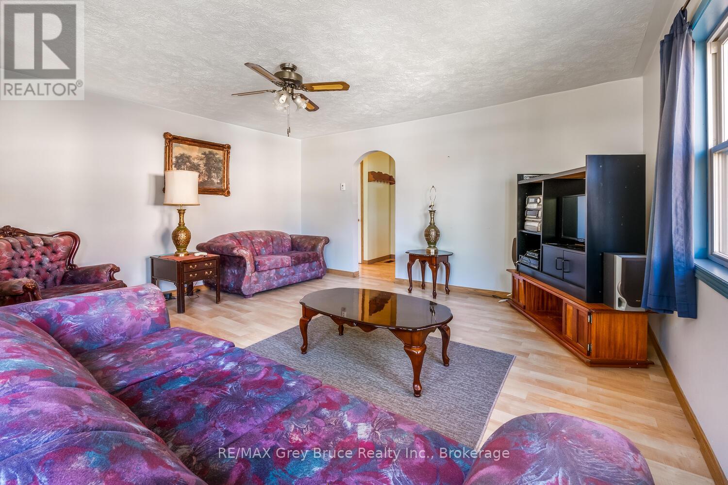 682 Gould Street, South Bruce Peninsula, Ontario  N0H 2T0 - Photo 13 - X12497344