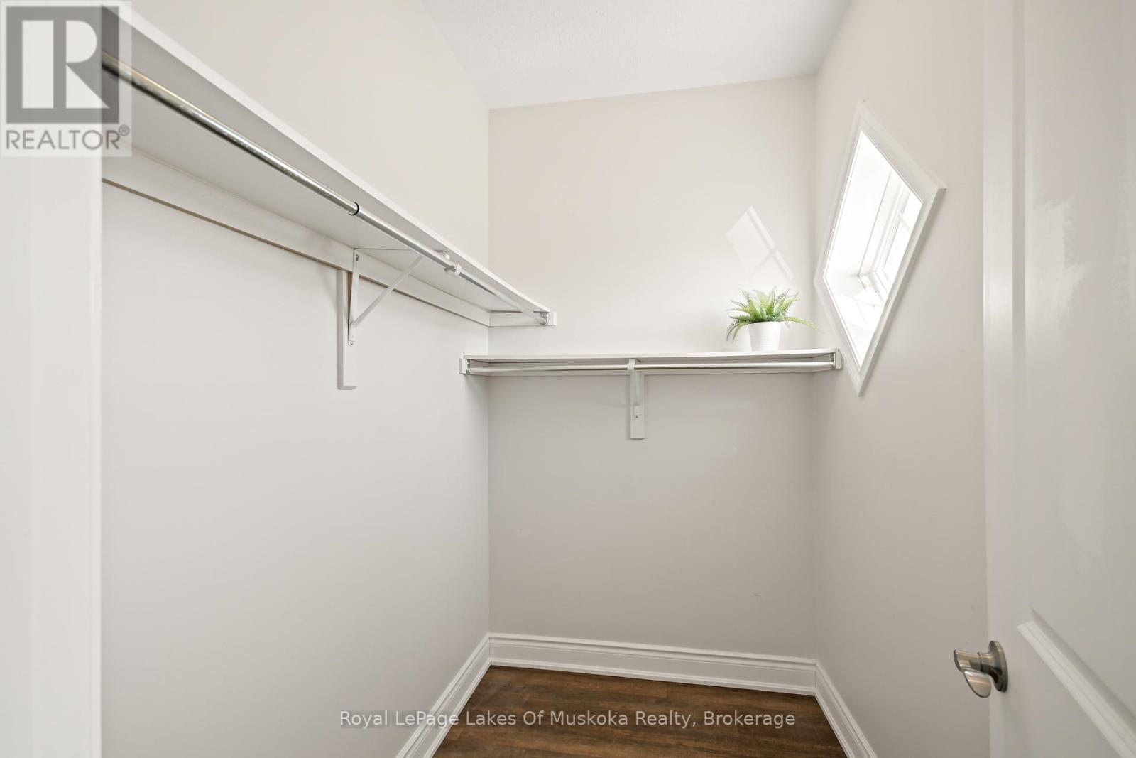 12 Macarthur Drive, Bracebridge, Ontario  P1L 0A8 - Photo 14 - X12497484