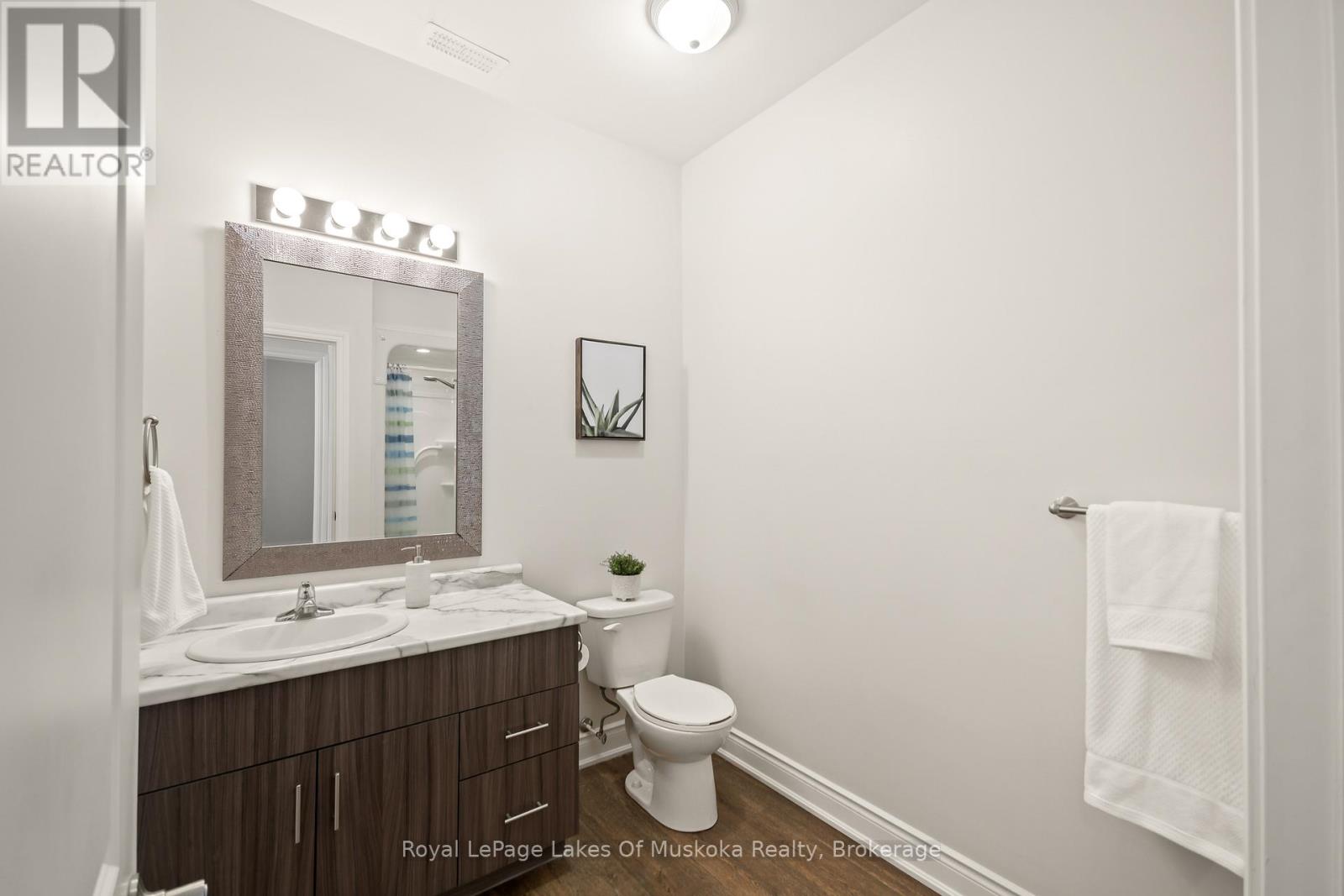 12 Macarthur Drive, Bracebridge, Ontario  P1L 0A8 - Photo 18 - X12497484