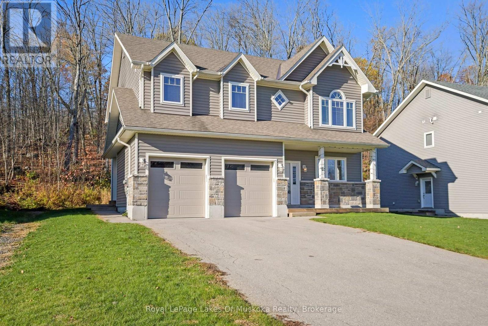 12 Macarthur Drive, Bracebridge, Ontario  P1L 0A8 - Photo 2 - X12497484