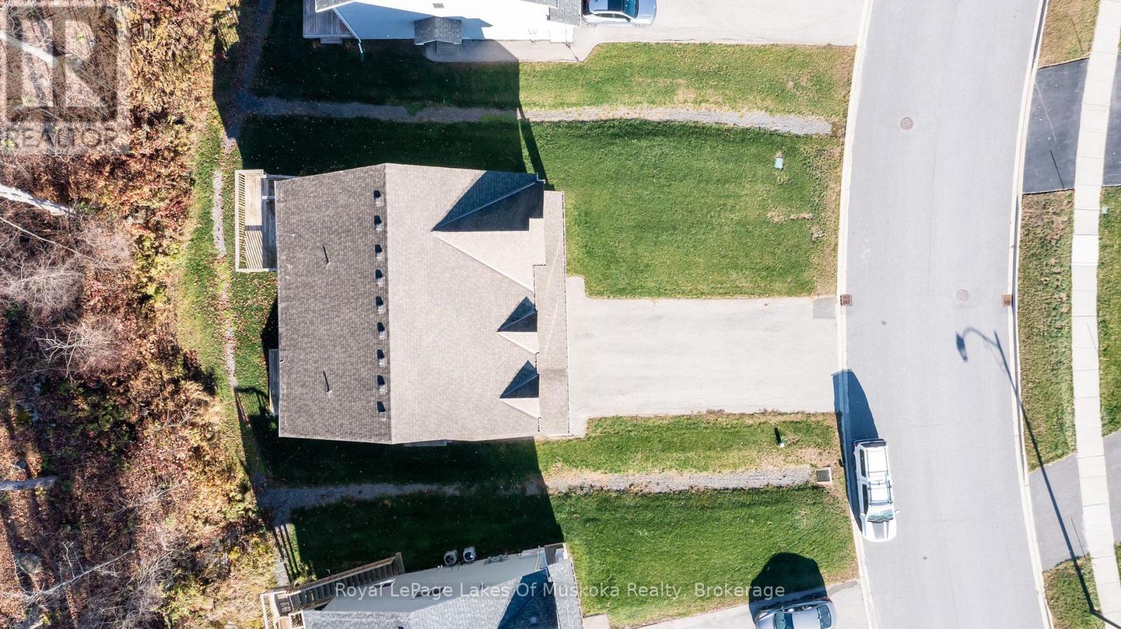 12 Macarthur Drive, Bracebridge, Ontario  P1L 0A8 - Photo 34 - X12497484