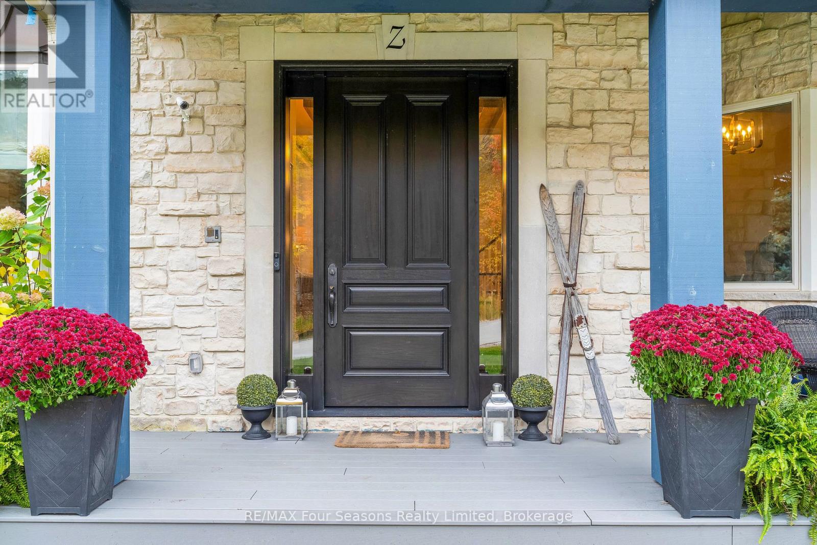 149 Aspen Way, Blue Mountains, Ontario  L9Y 0S7 - Photo 3 - X12497704