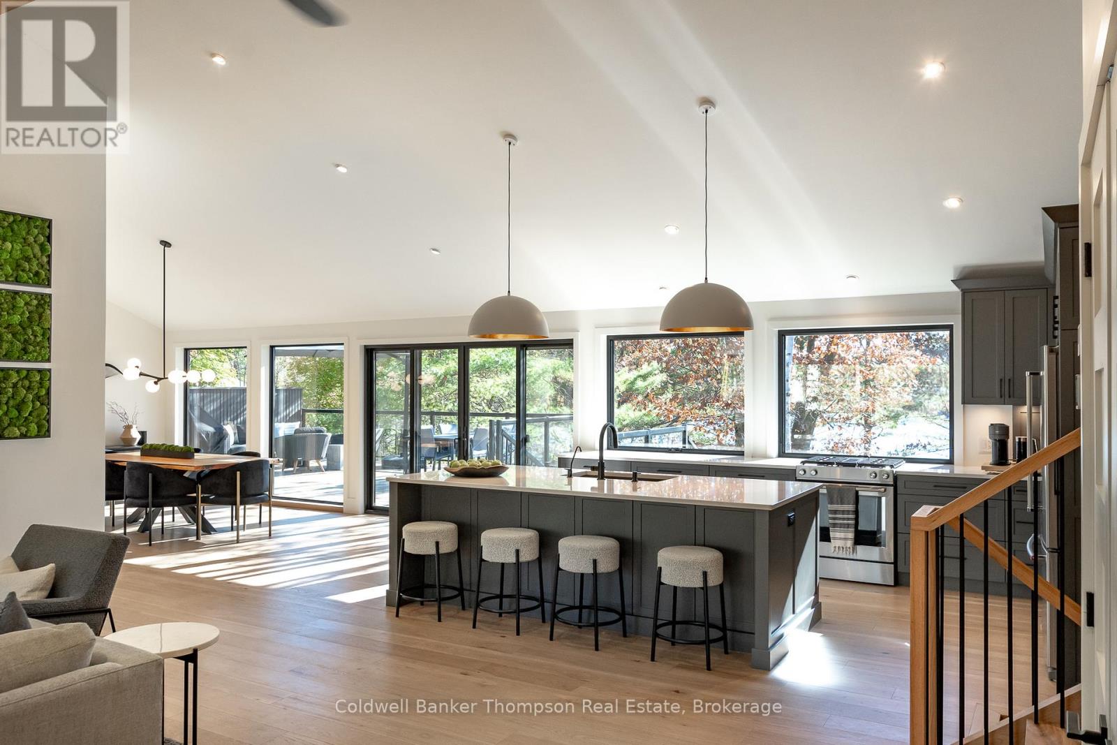 295 Echo Bay Road, Huntsville, Ontario  P1H 1R4 - Photo 4 - X12497710