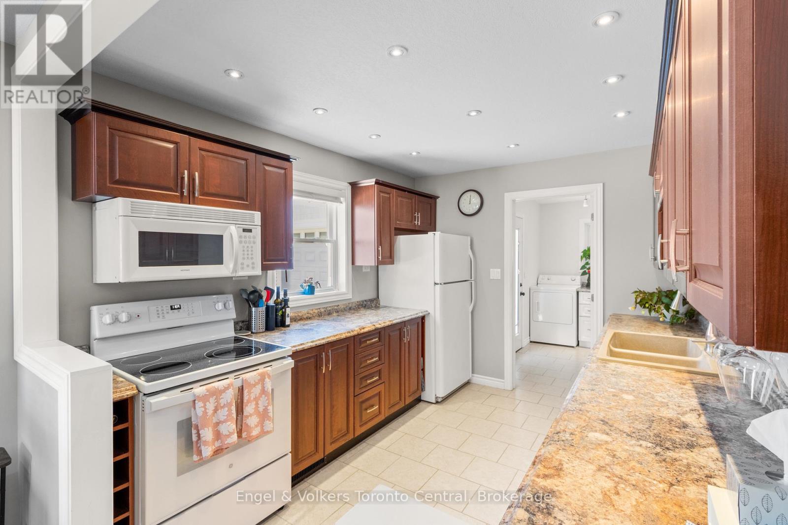 769 7th A Street E, Owen Sound, Ontario  N4K 1K6 - Photo 12 - X12497944