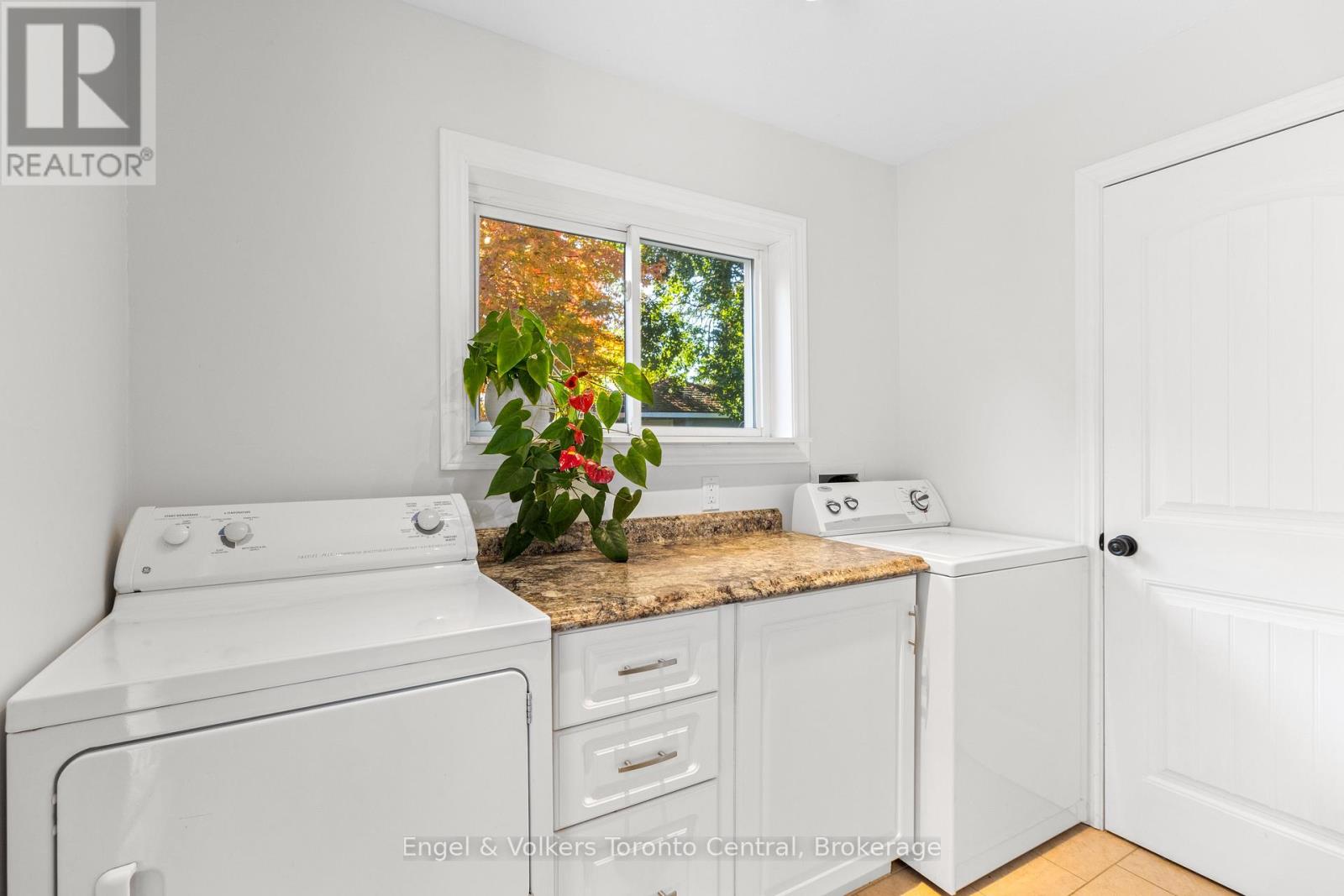 769 7th A Street E, Owen Sound, Ontario  N4K 1K6 - Photo 14 - X12497944