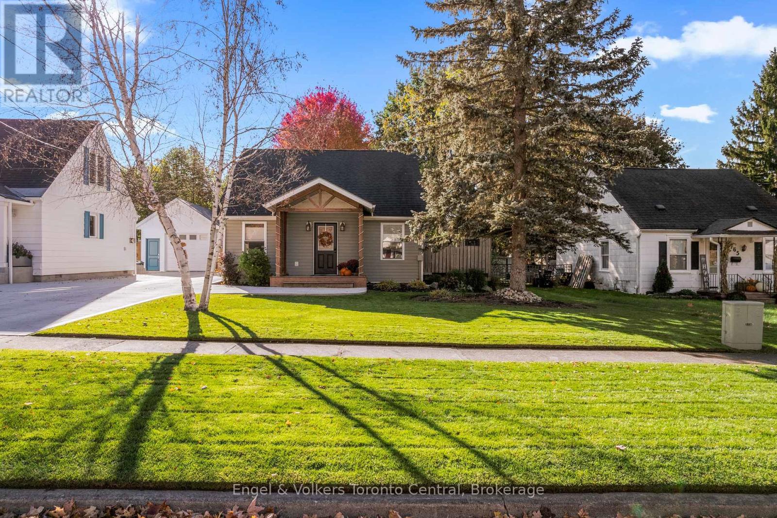 769 7th A Street E, Owen Sound, Ontario  N4K 1K6 - Photo 3 - X12497944