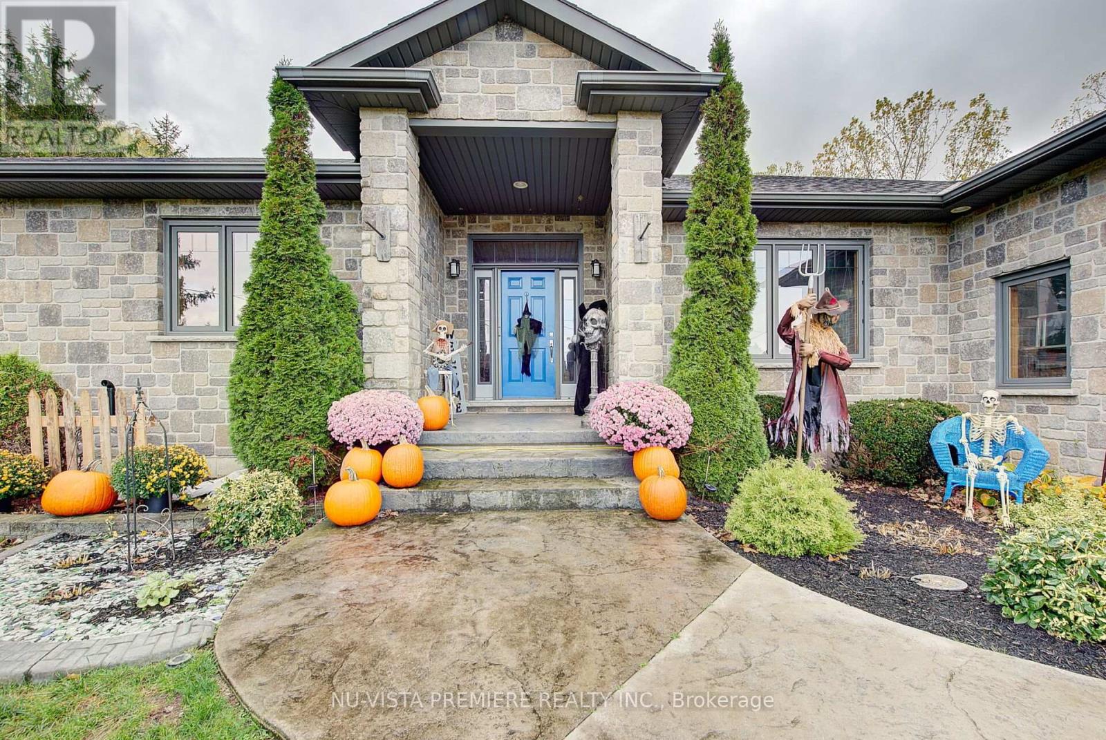 36273 Gore Road, South Huron, Ontario  N0M 1T0 - Photo 3 - X12497528