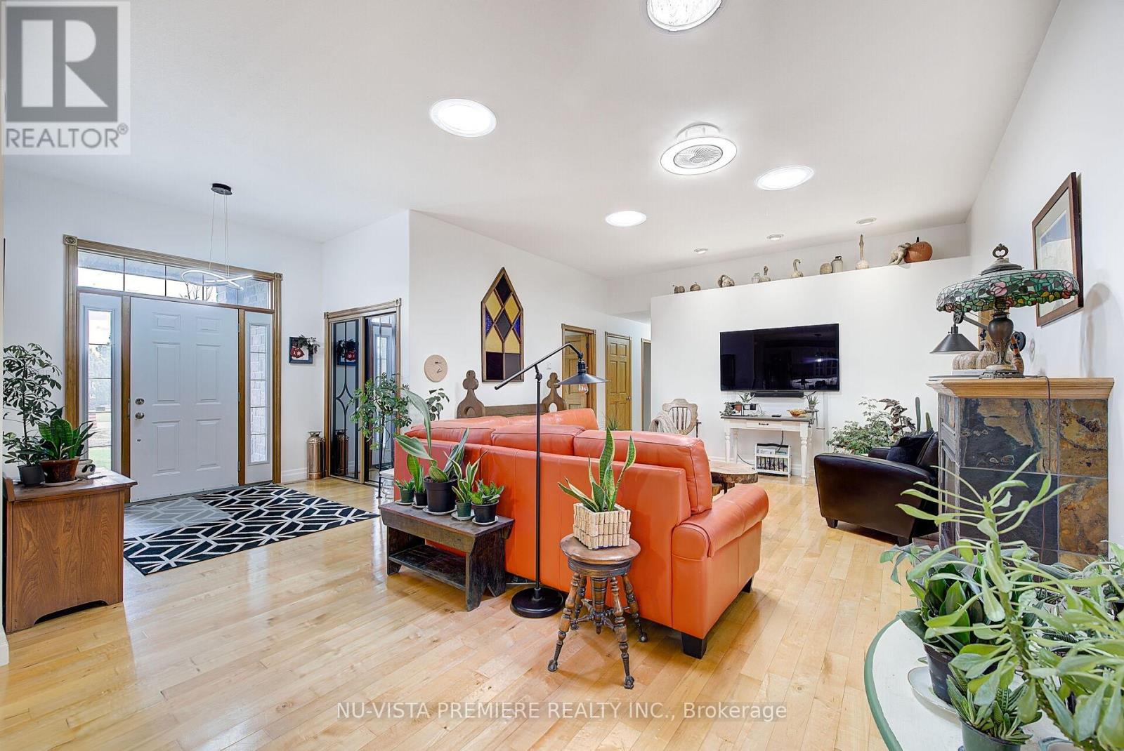 36273 Gore Road, South Huron, Ontario  N0M 1T0 - Photo 5 - X12497528