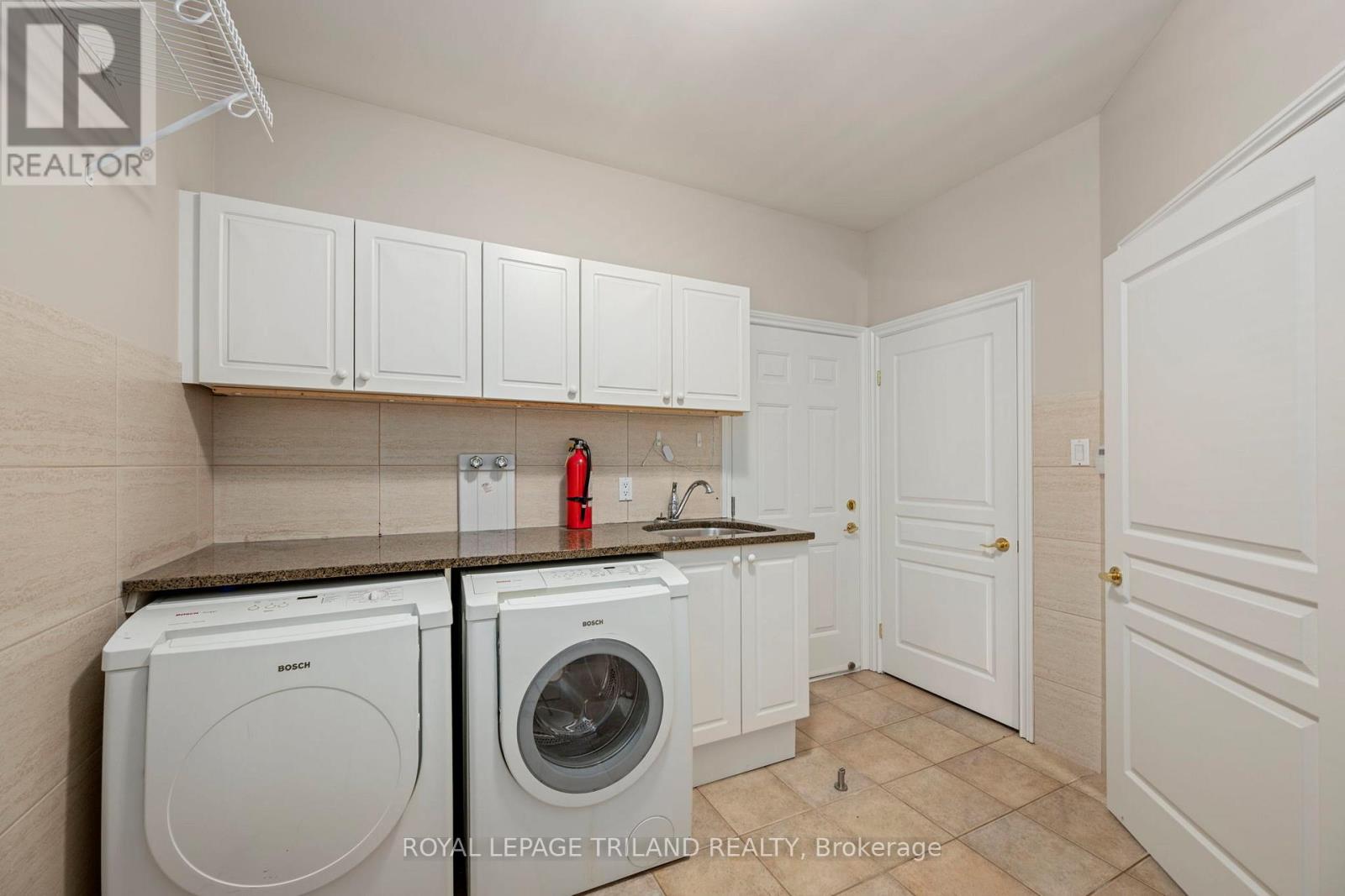 1 - 537 Crestwood Drive, London South, Ontario  N6K 1Y1 - Photo 12 - X12497600