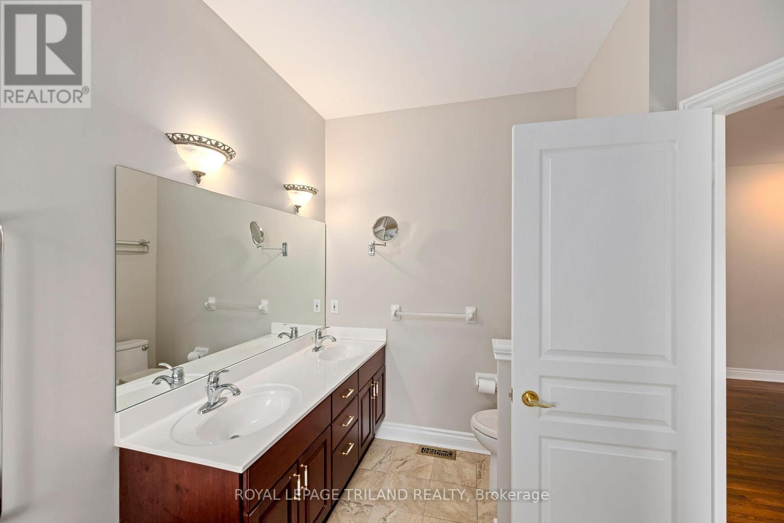 1 - 537 Crestwood Drive, London South, Ontario  N6K 1Y1 - Photo 15 - X12497600