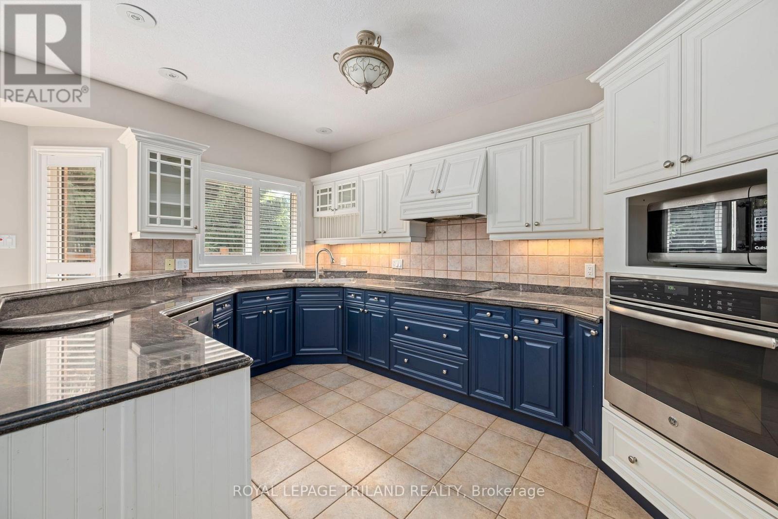 1 - 537 Crestwood Drive, London South, Ontario  N6K 1Y1 - Photo 8 - X12497600