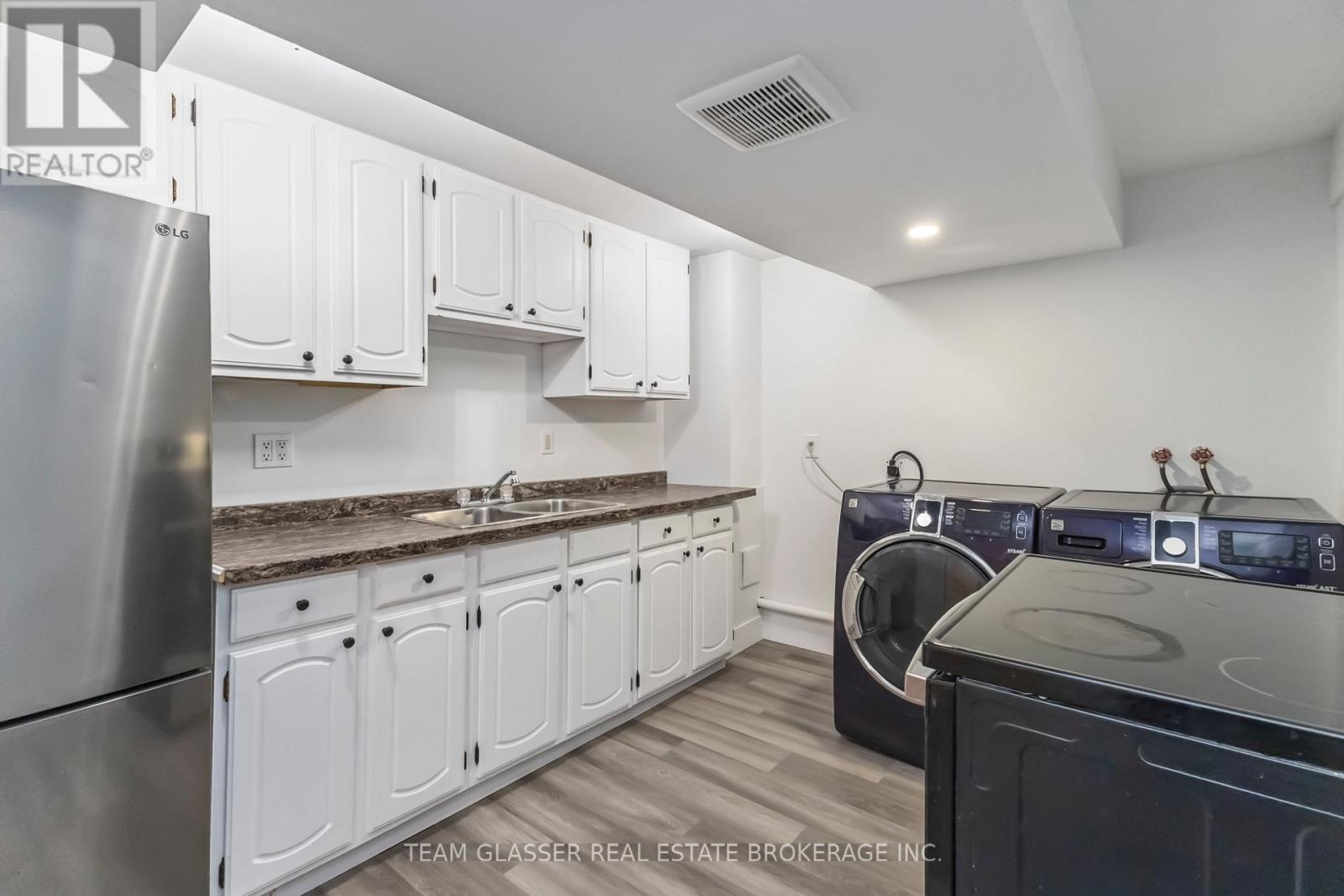 237 Banbury Road, London South, Ontario  N5Z 4M1 - Photo 12 - X12497800