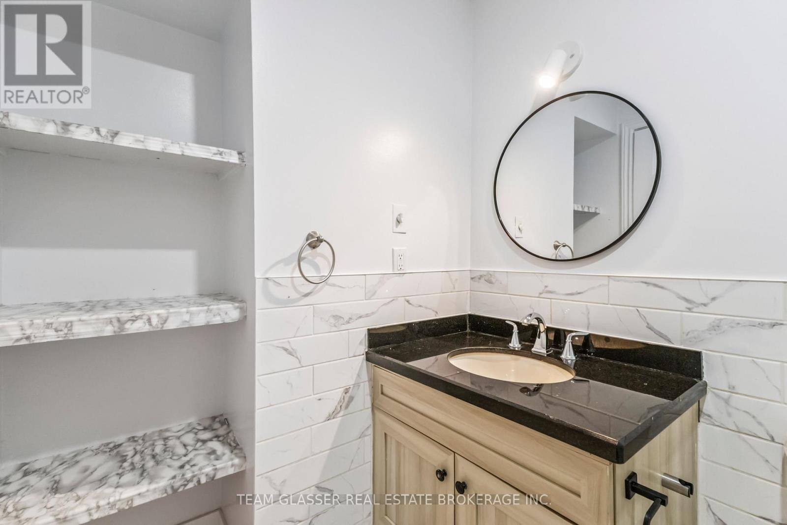 237 Banbury Road, London South, Ontario  N5Z 4M1 - Photo 8 - X12497800