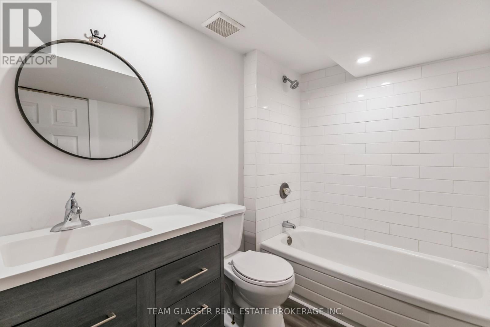 237 Banbury Road, London South, Ontario  N5Z 4M1 - Photo 9 - X12497800