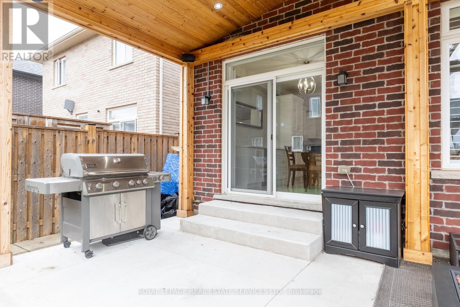 17 Narbonne Crescent, Hamilton, Ontario  L8J 0J7 - Photo 36 - X12268253