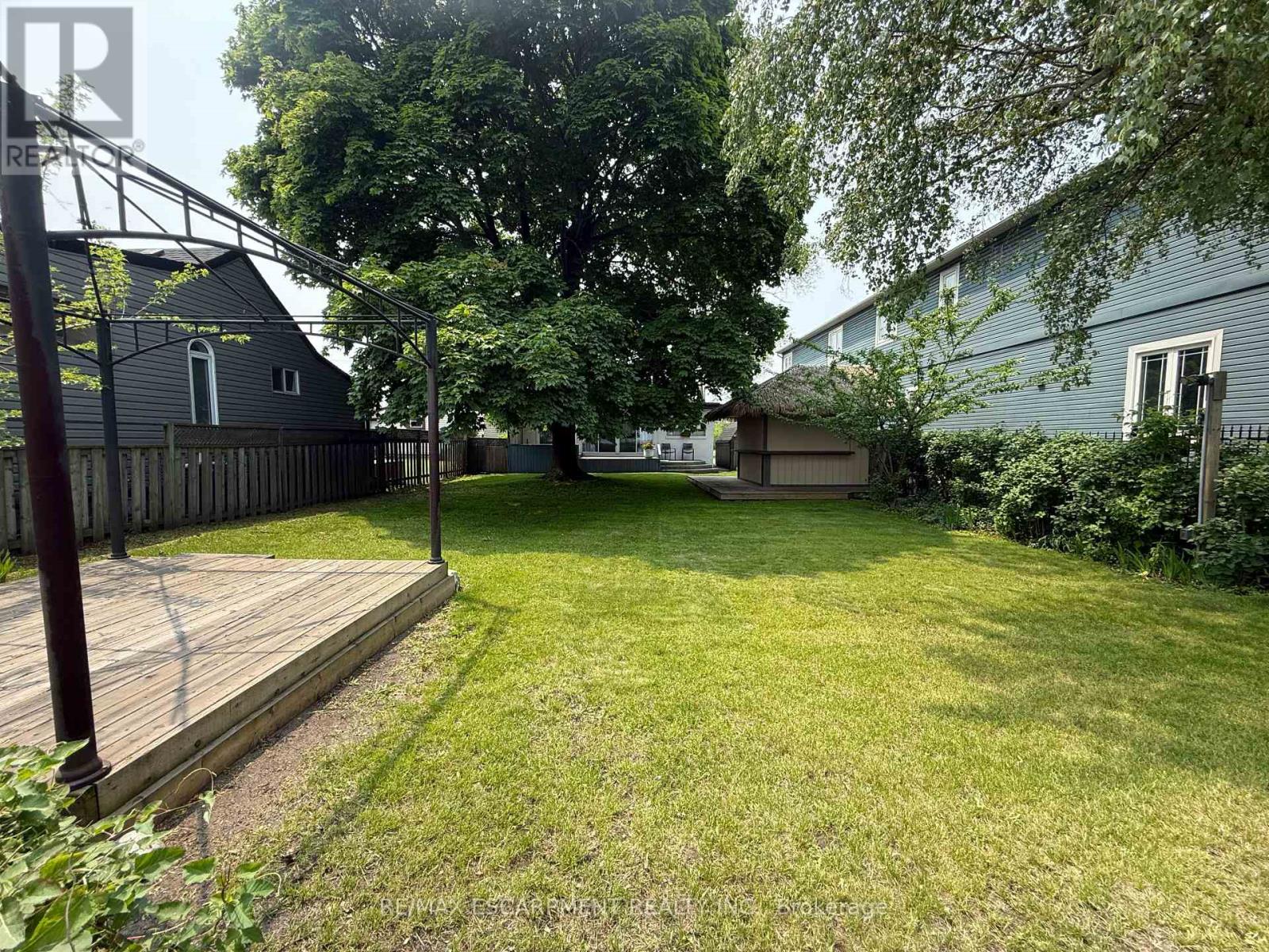 115 Beach Boulevard, Hamilton, Ontario  L8H 6V8 - Photo 27 - X12442185