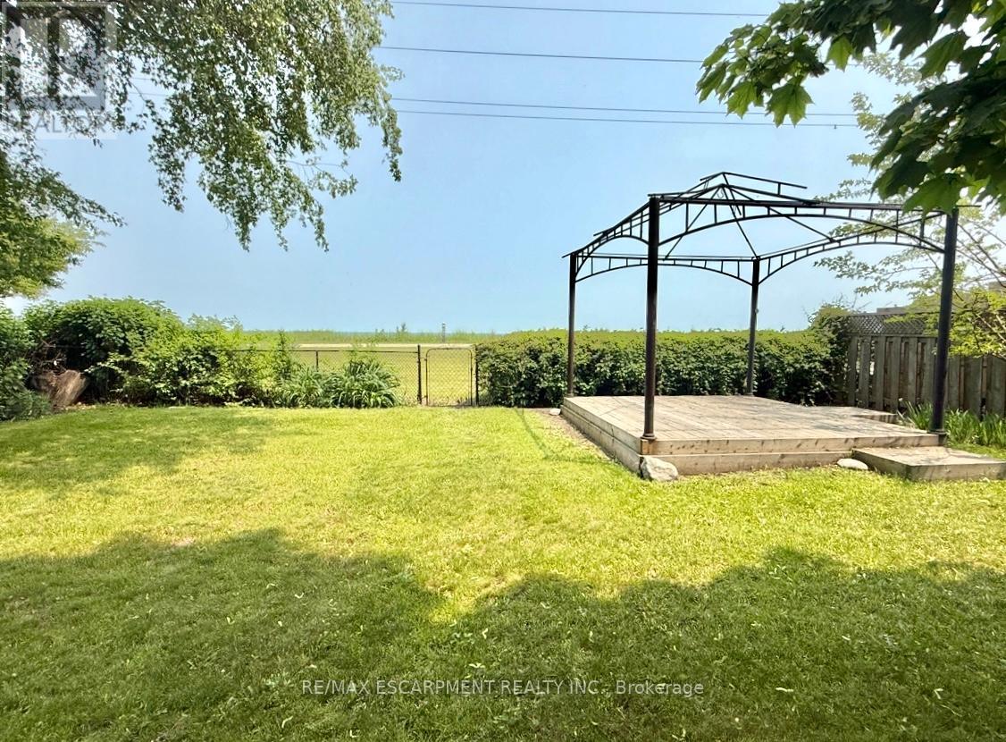 115 Beach Boulevard, Hamilton, Ontario  L8H 6V8 - Photo 28 - X12442185