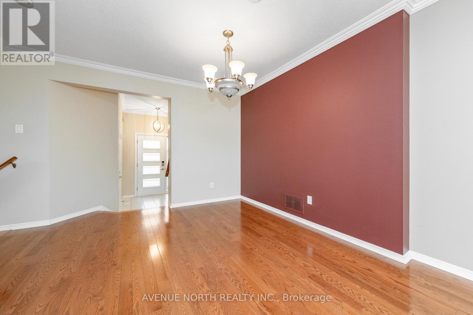 1578 Cedar Mills Road, Ottawa, Ontario  K1C 7M1 - Photo 10 - X12497308