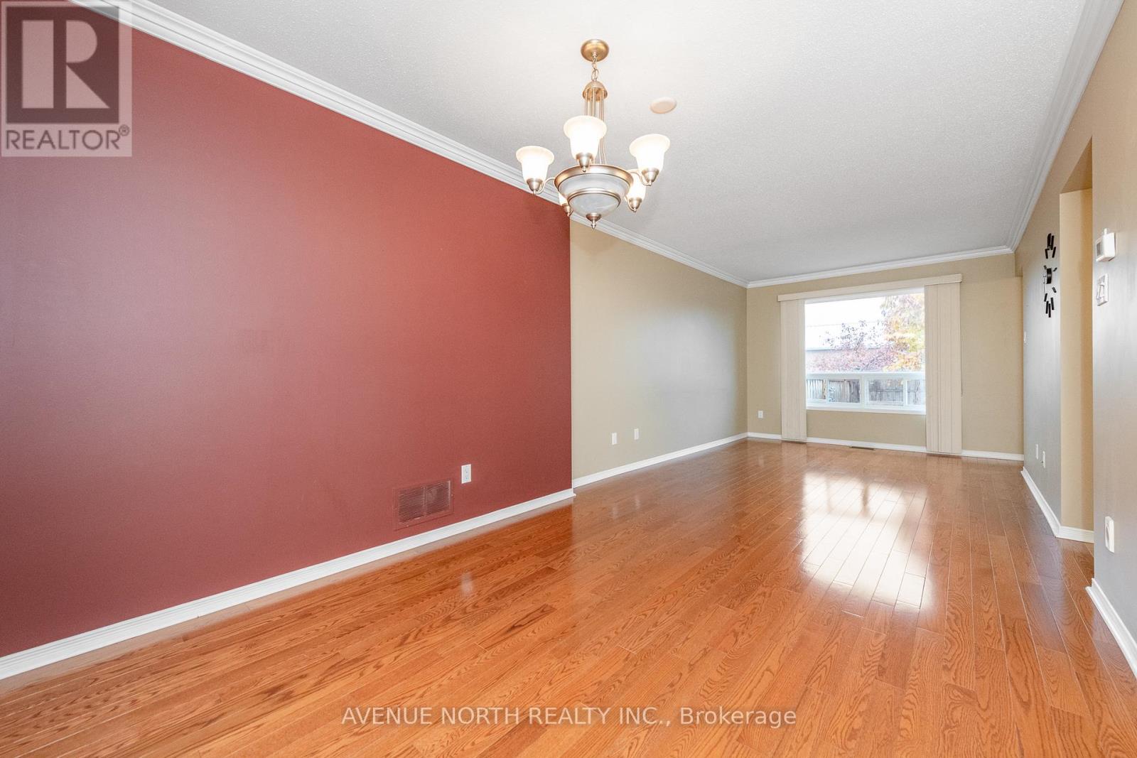 1578 Cedar Mills Road, Ottawa, Ontario  K1C 7M1 - Photo 8 - X12497308