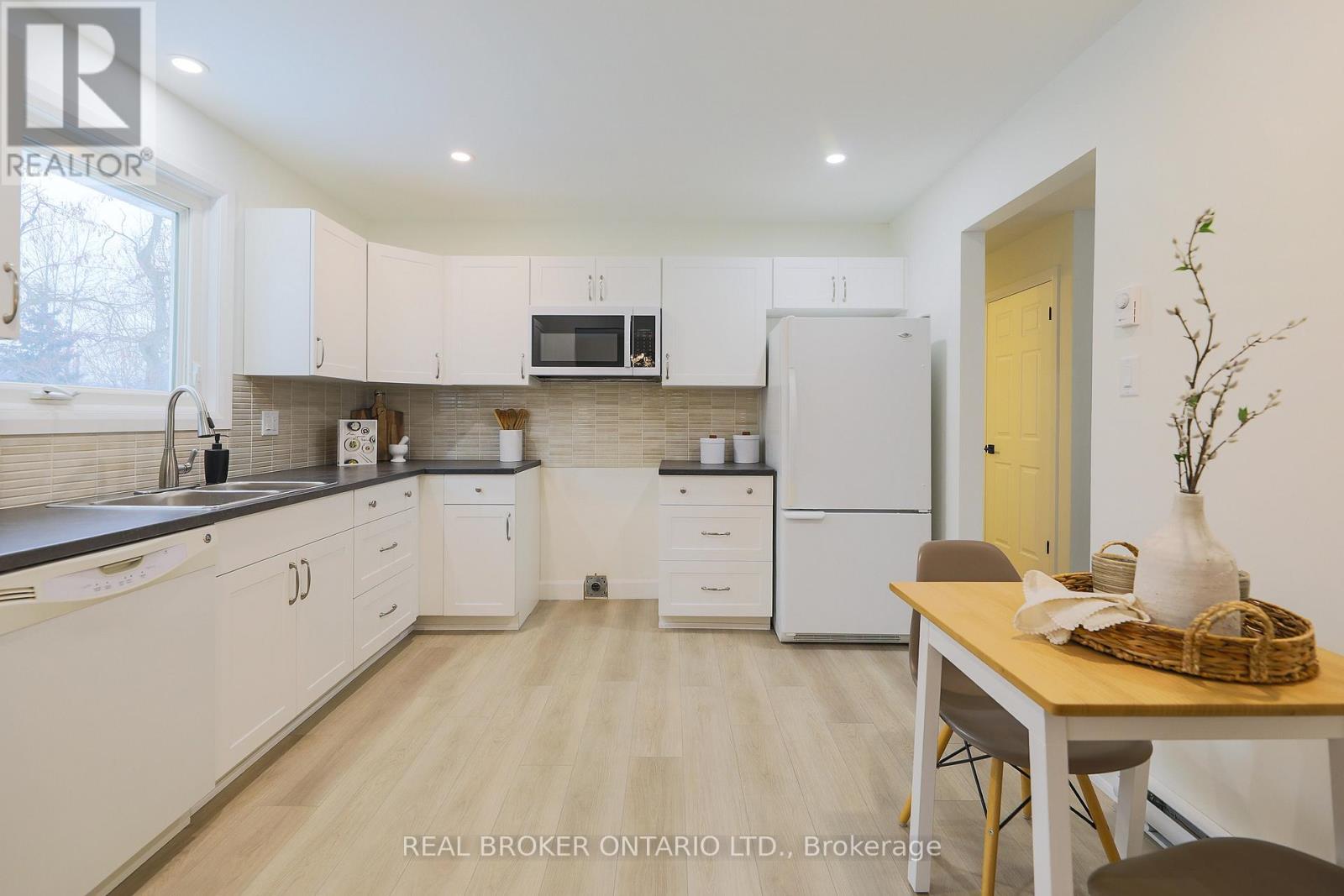 412 Main St Street E, Merrickville-Wolford, Ontario  K0G 1N0 - Photo 14 - X12497342